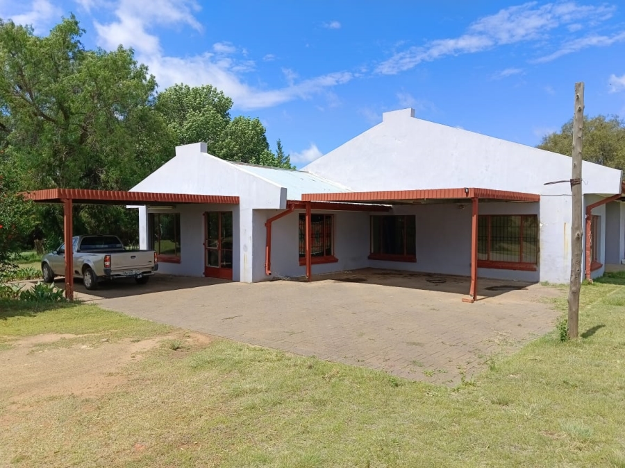 To Let 3 Bedroom Property for Rent in Roodewal Free State